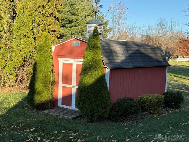 8845 Flick Road, Tipp City, OH 45371