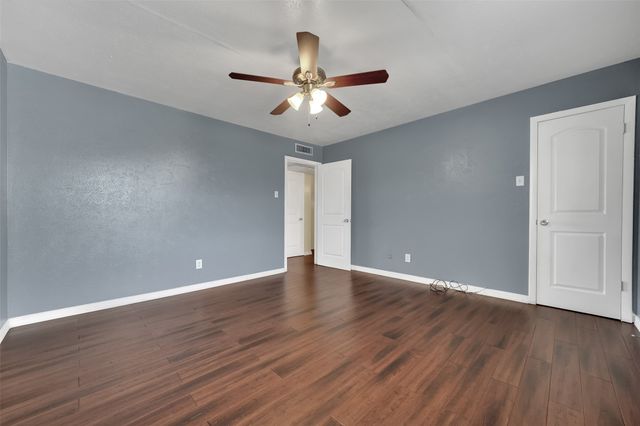 1817 E Grauwyler Road 158, Irving, TX 75061