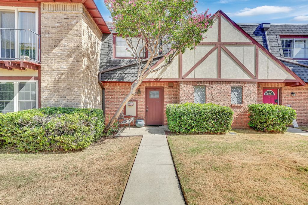 1817 E Grauwyler Road 158, Irving, TX 75061