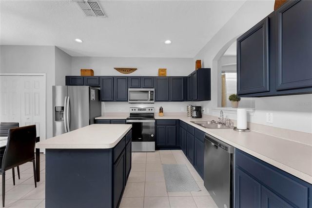 8646 LA ISLA DRIVE, Kissimmee, FL 34747