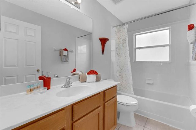 8646 LA ISLA DRIVE, Kissimmee, FL 34747