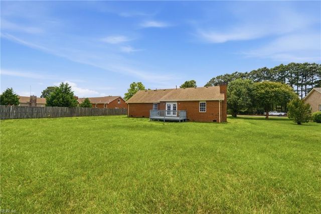 2084 Nansemond PW, Suffolk, VA 23434