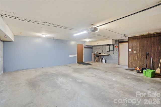 534 Aldeborough Lane, Charlotte, NC 28270