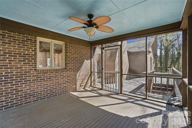 534 Aldeborough Lane, Charlotte, NC 28270