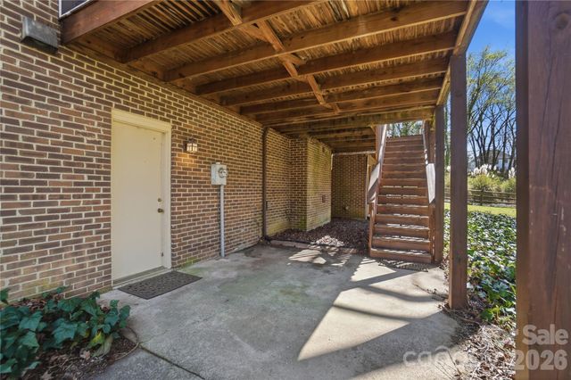 534 Aldeborough Lane, Charlotte, NC 28270