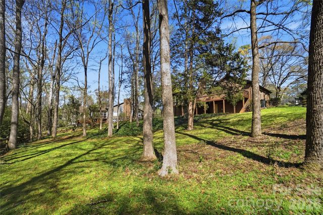 534 Aldeborough Lane, Charlotte, NC 28270