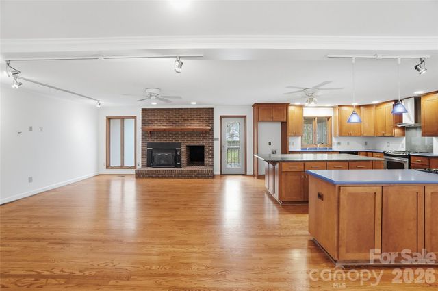 534 Aldeborough Lane, Charlotte, NC 28270