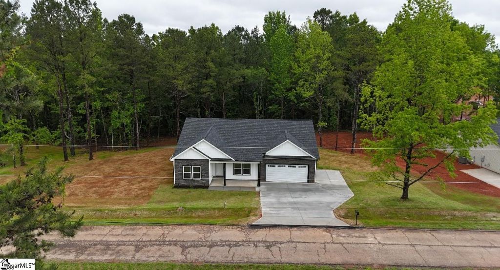 136 Susans Road, Gaffney, SC 29341