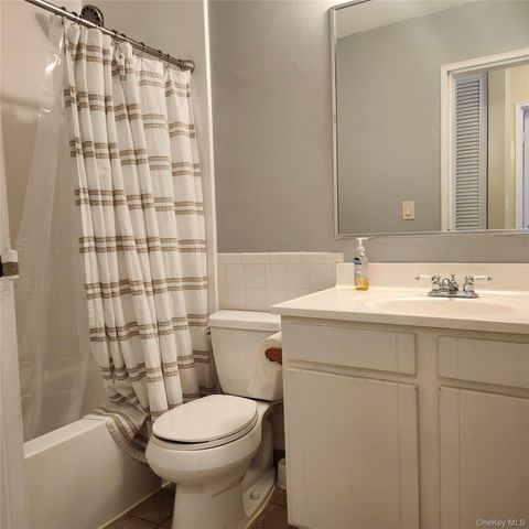 154 Storm Drive, Holtsville, NY 11742