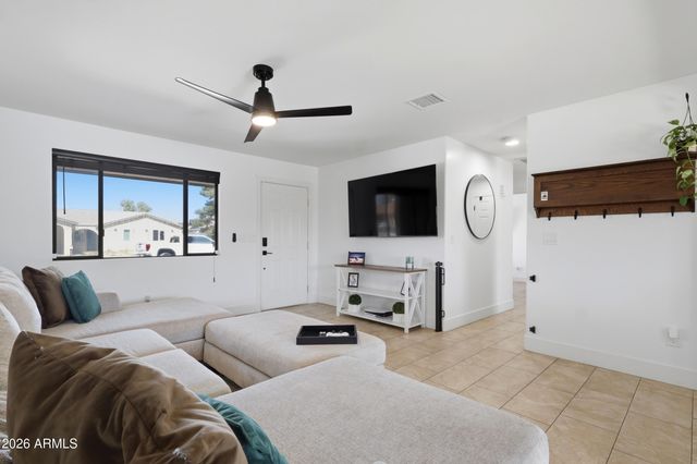 6509 W PALO VERDE Avenue, Glendale, AZ 85302