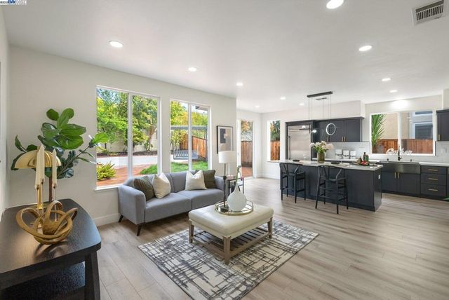 5089 Winterbrook Ave, Dublin, CA 94568