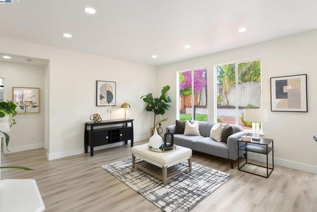 5089 Winterbrook Ave, Dublin, CA 94568