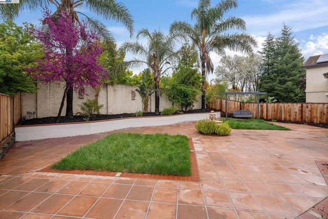 5089 Winterbrook Ave, Dublin, CA 94568