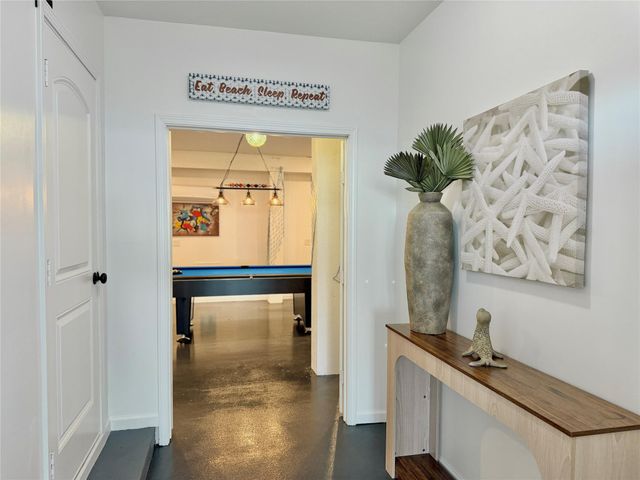 415 Avenue I, Dickinson, TX 77539