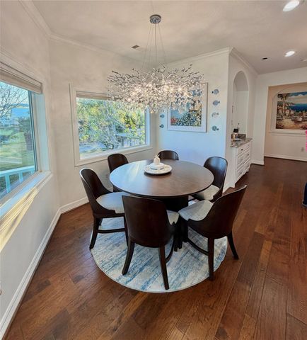 415 Avenue I, Dickinson, TX 77539