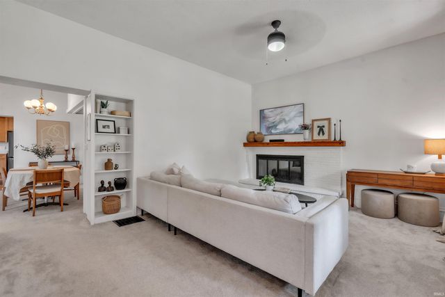 2444 Sandpoint Road, Fort Wayne, IN 46809