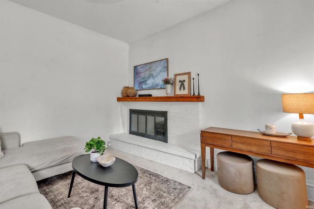 2444 Sandpoint Road, Fort Wayne, IN 46809