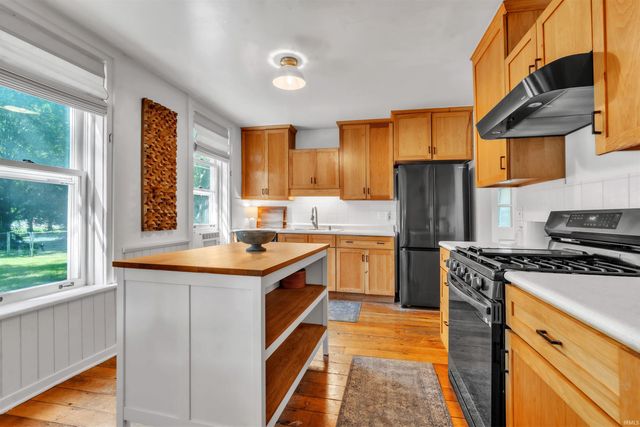 2444 Sandpoint Road, Fort Wayne, IN 46809