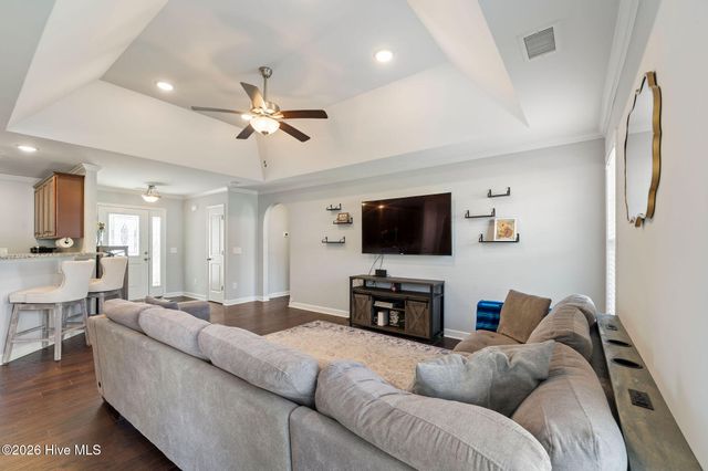 2083 Southern Pine Drive, Leland, NC 28451