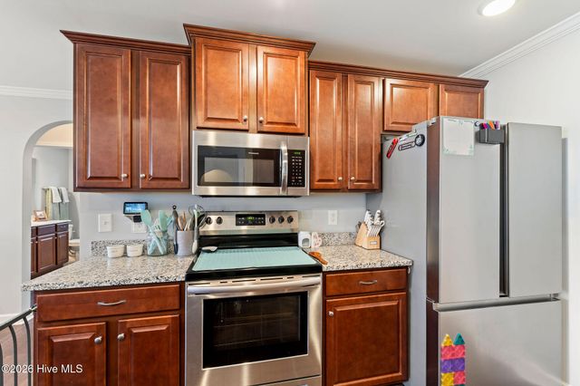 2083 Southern Pine Drive, Leland, NC 28451