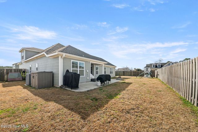 2083 Southern Pine Drive, Leland, NC 28451