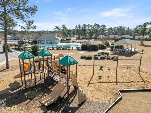 2083 Southern Pine Drive, Leland, NC 28451