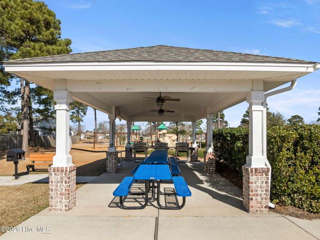 2083 Southern Pine Drive, Leland, NC 28451