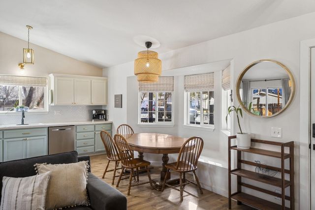 21374 Starling Drive, Bend, OR 97701