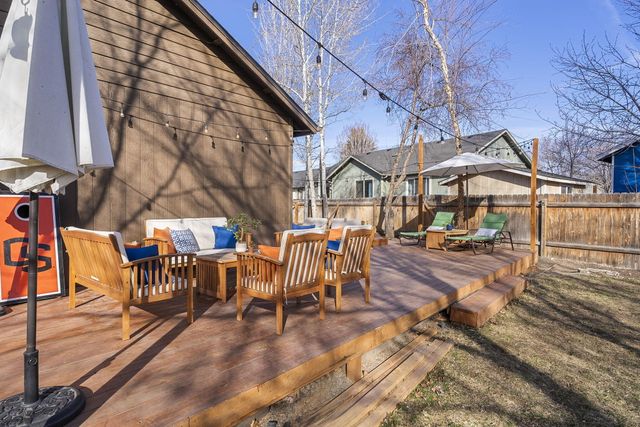 21374 Starling Drive, Bend, OR 97701