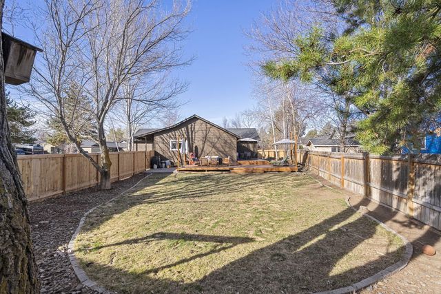 21374 Starling Drive, Bend, OR 97701