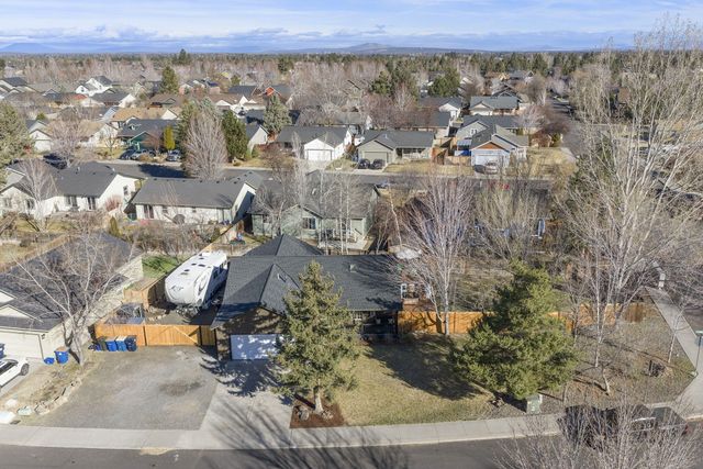 21374 Starling Drive, Bend, OR 97701