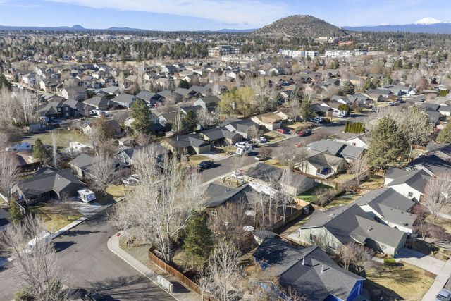 21374 Starling Drive, Bend, OR 97701