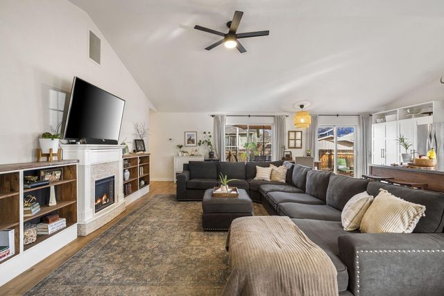 21374 Starling Drive, Bend, OR 97701