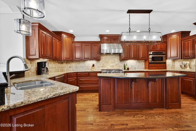 4900 Olde Creek Way, Prospect, KY 40059