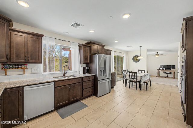 3730 E Tapia Drive, Vail, AZ 85641
