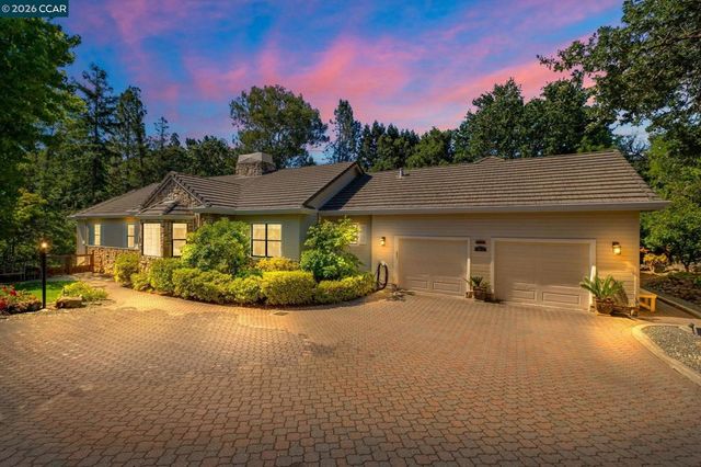 40 Donkey Flats Court, Pleasant Hill, CA 94523