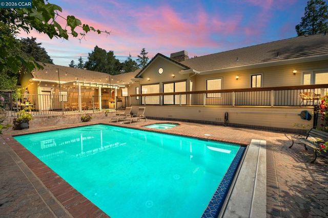 40 Donkey Flats Court, Pleasant Hill, CA 94523