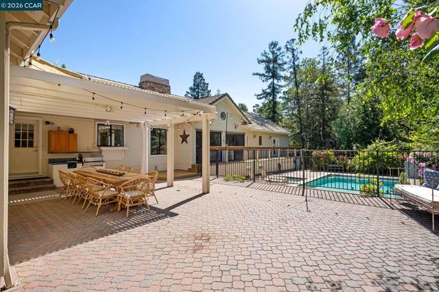 40 Donkey Flats Court, Pleasant Hill, CA 94523