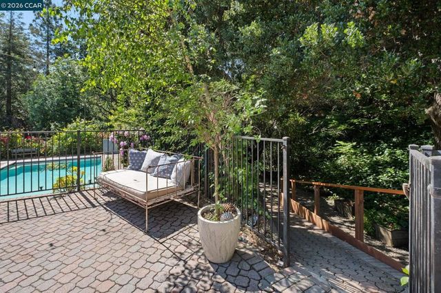 40 Donkey Flats Court, Pleasant Hill, CA 94523