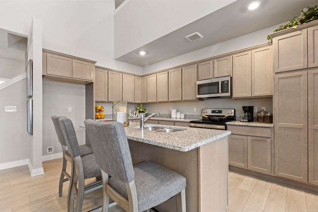 2270 Chase Drive, Hartland Twp, MI 48855