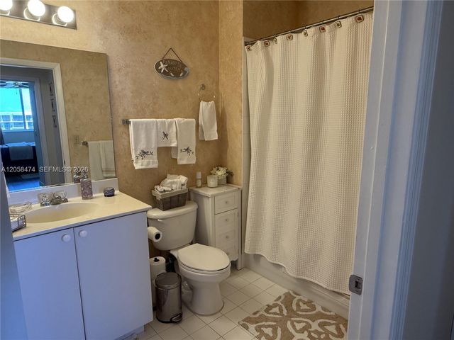 3020 NE 32nd Ave PH3, Fort Lauderdale, FL 33308