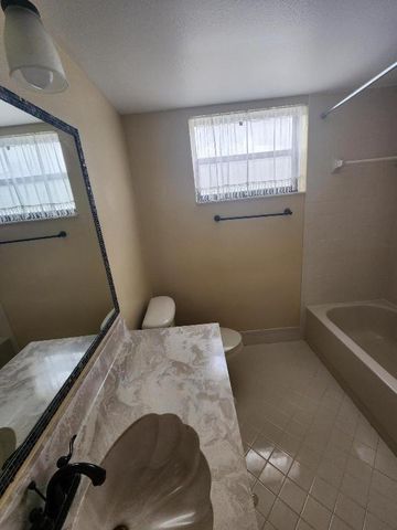 3345 Lucerne Park Drive, Greenacres, FL 33467