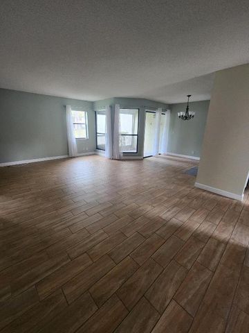 3345 Lucerne Park Drive, Greenacres, FL 33467