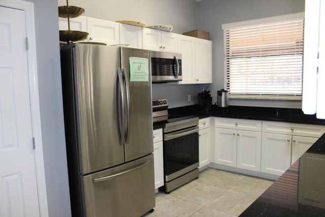 3345 Lucerne Park Drive, Greenacres, FL 33467