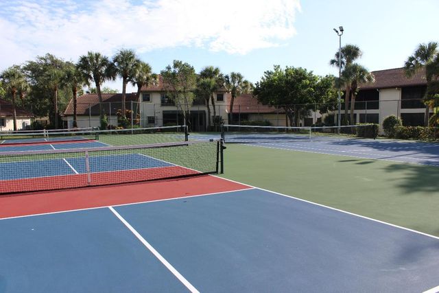 3345 Lucerne Park Drive, Greenacres, FL 33467