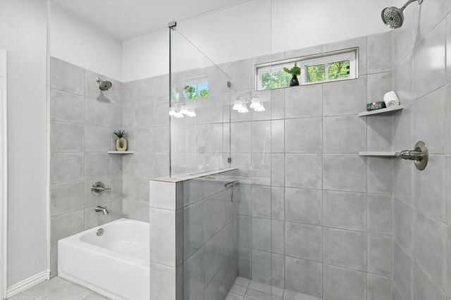 1601 Jupiter Lane, Ennis, TX 75119