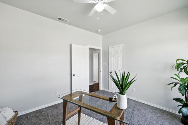 1601 Jupiter Lane, Ennis, TX 75119