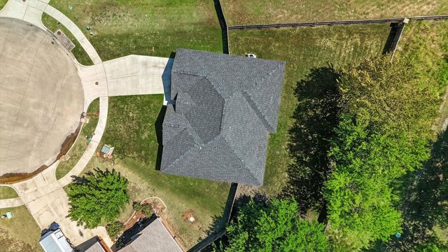 1601 Jupiter Lane, Ennis, TX 75119