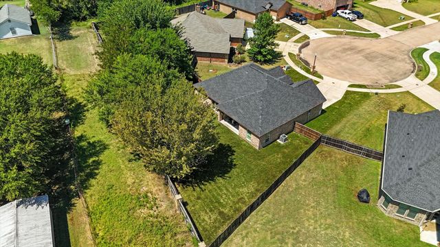 1601 Jupiter Lane, Ennis, TX 75119