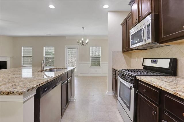 2521 Morgan Chase Drive, Buford, GA 30519